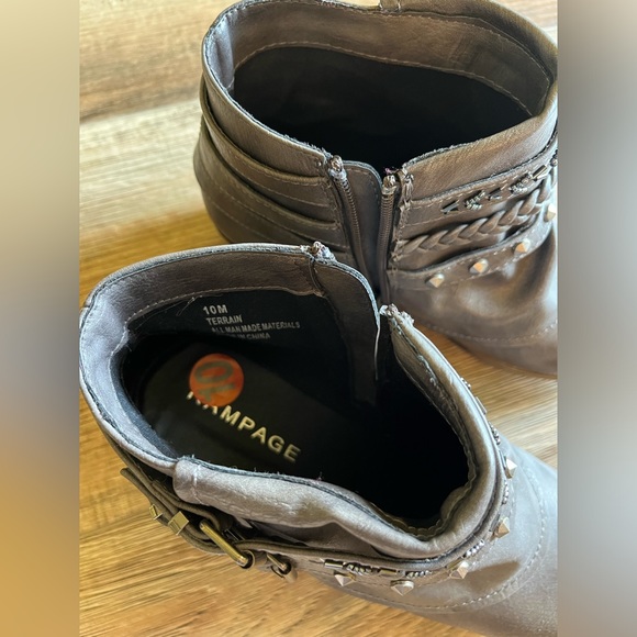 NWT Women’s Rampage Grey Ankle Boots - Picture 4 of 8